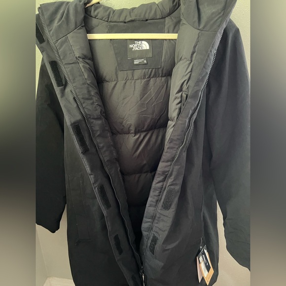 The North Face Arctic Waterproof 550-Fill-Power Down Parka Faux Fur Trim New - Picture 7 of 10
